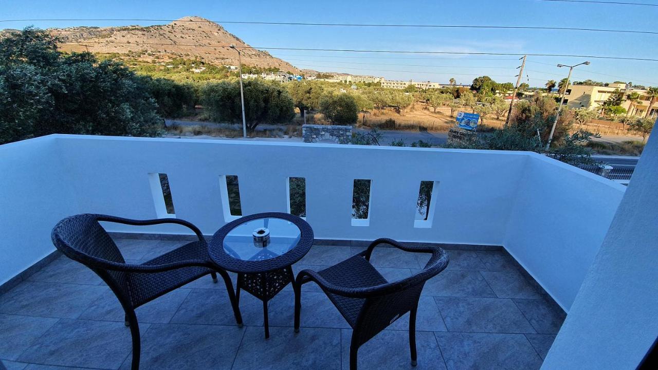 Livis Luxury Villa Кіотарі Екстер'єр фото